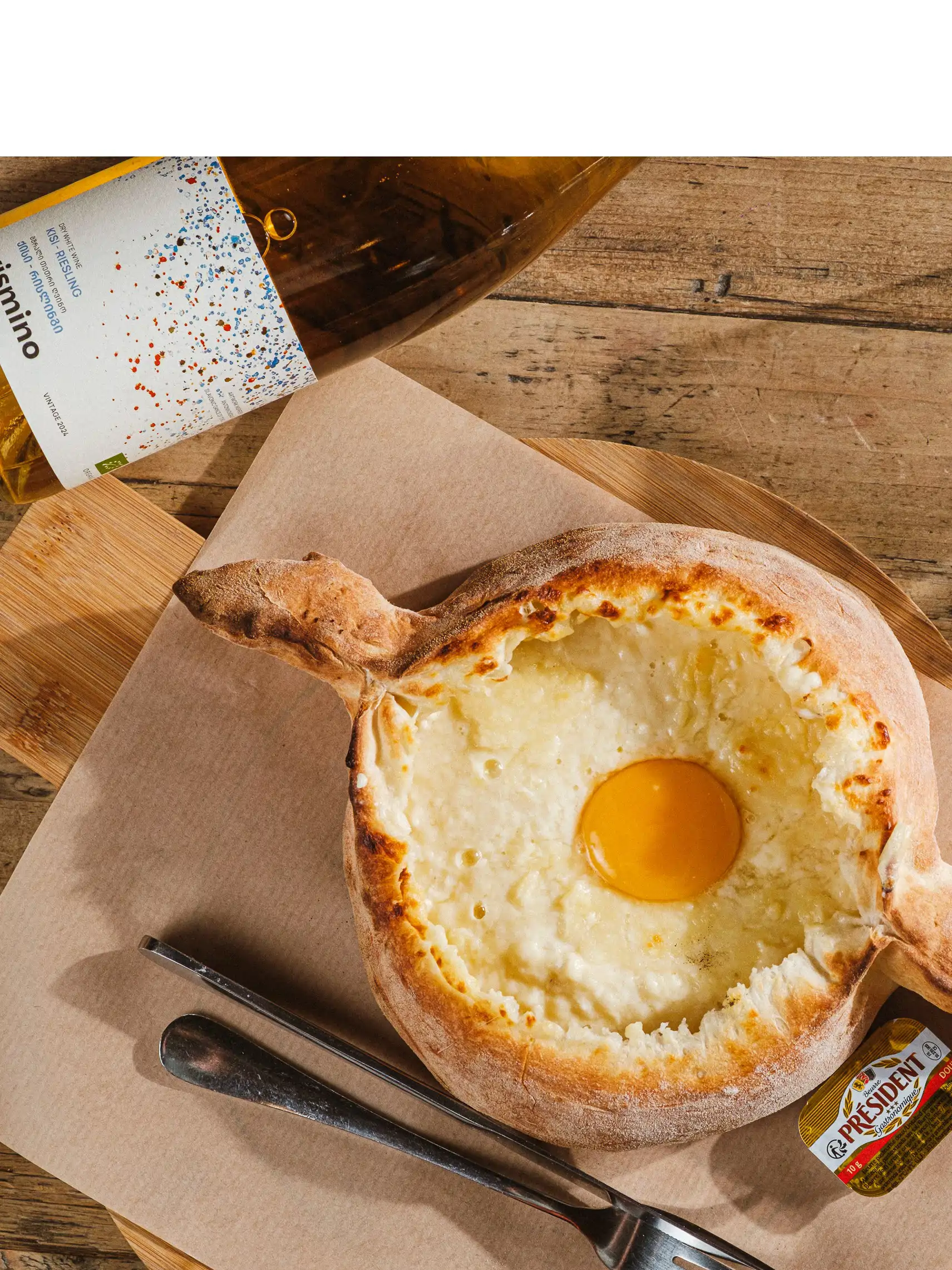 Adjarian Khachapuri & Château Mukhrani Kisi-Riesling