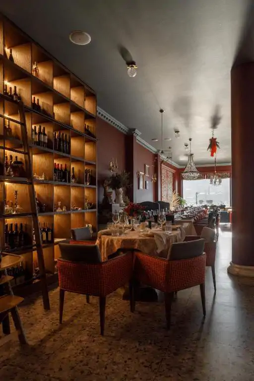 Bar/Restaurant