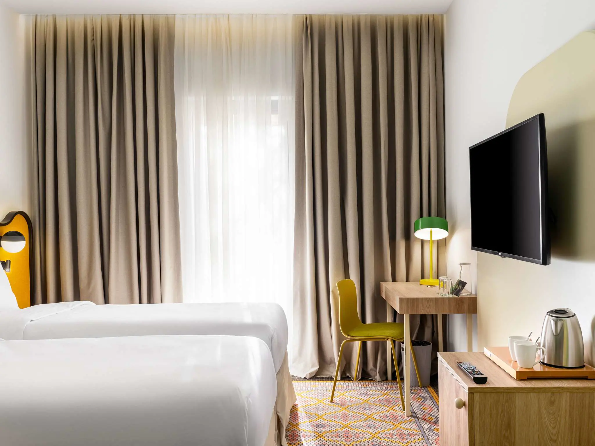Standard Twin Room