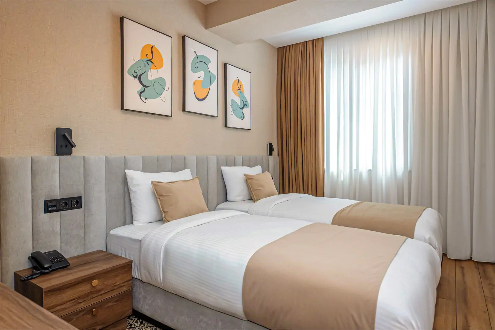 Standard Twin Room