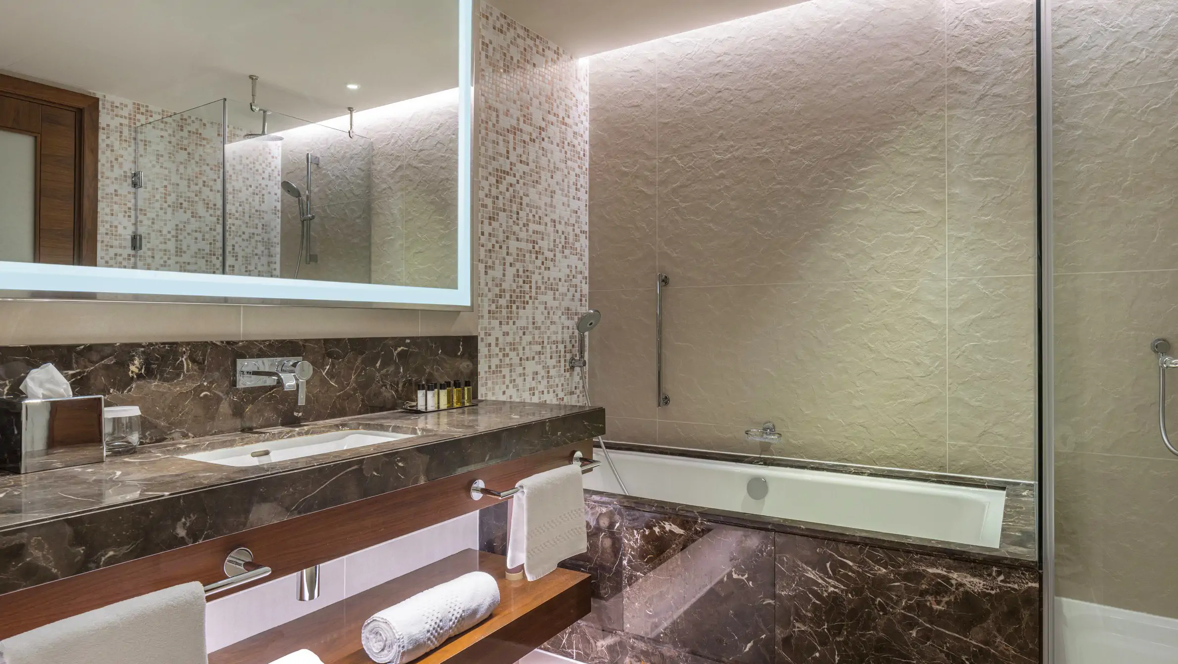 Twin Executive Room with Balcony and Sea View