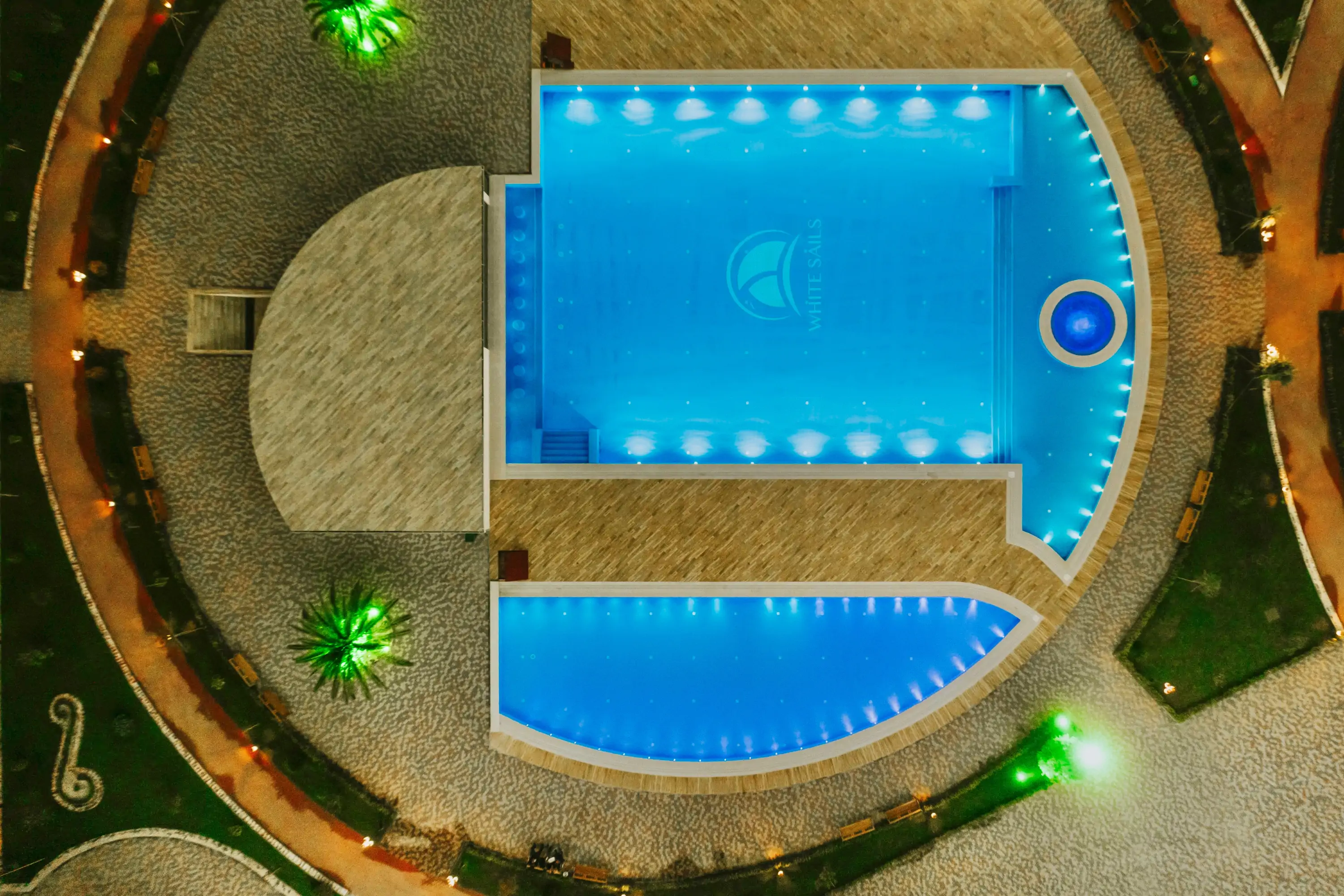 The Grandeur Hotel