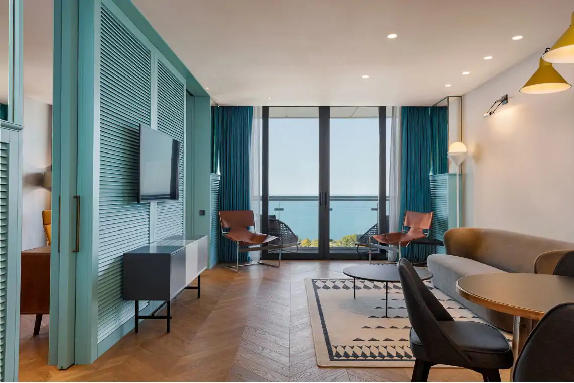 Junior Suite City View