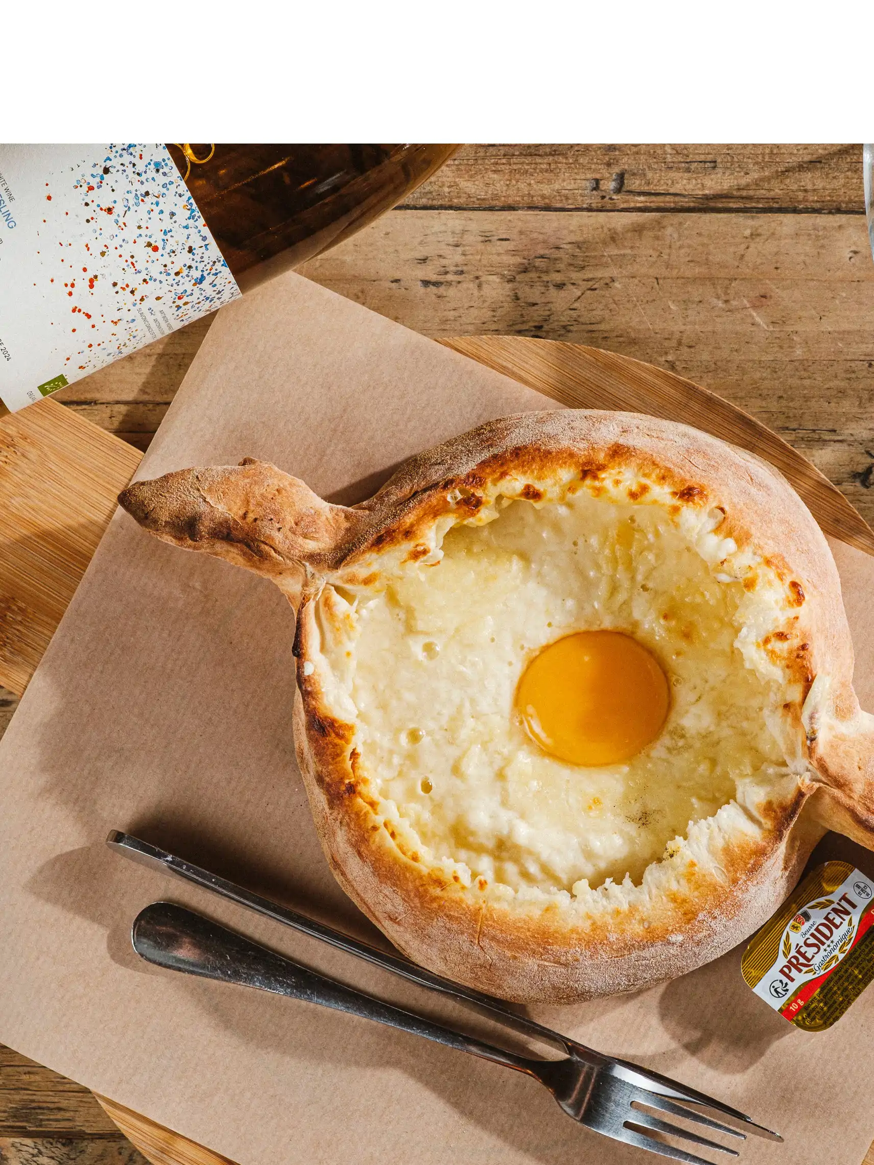 Adjarian Khachapuri & Château Mukhrani Kisi-Riesling