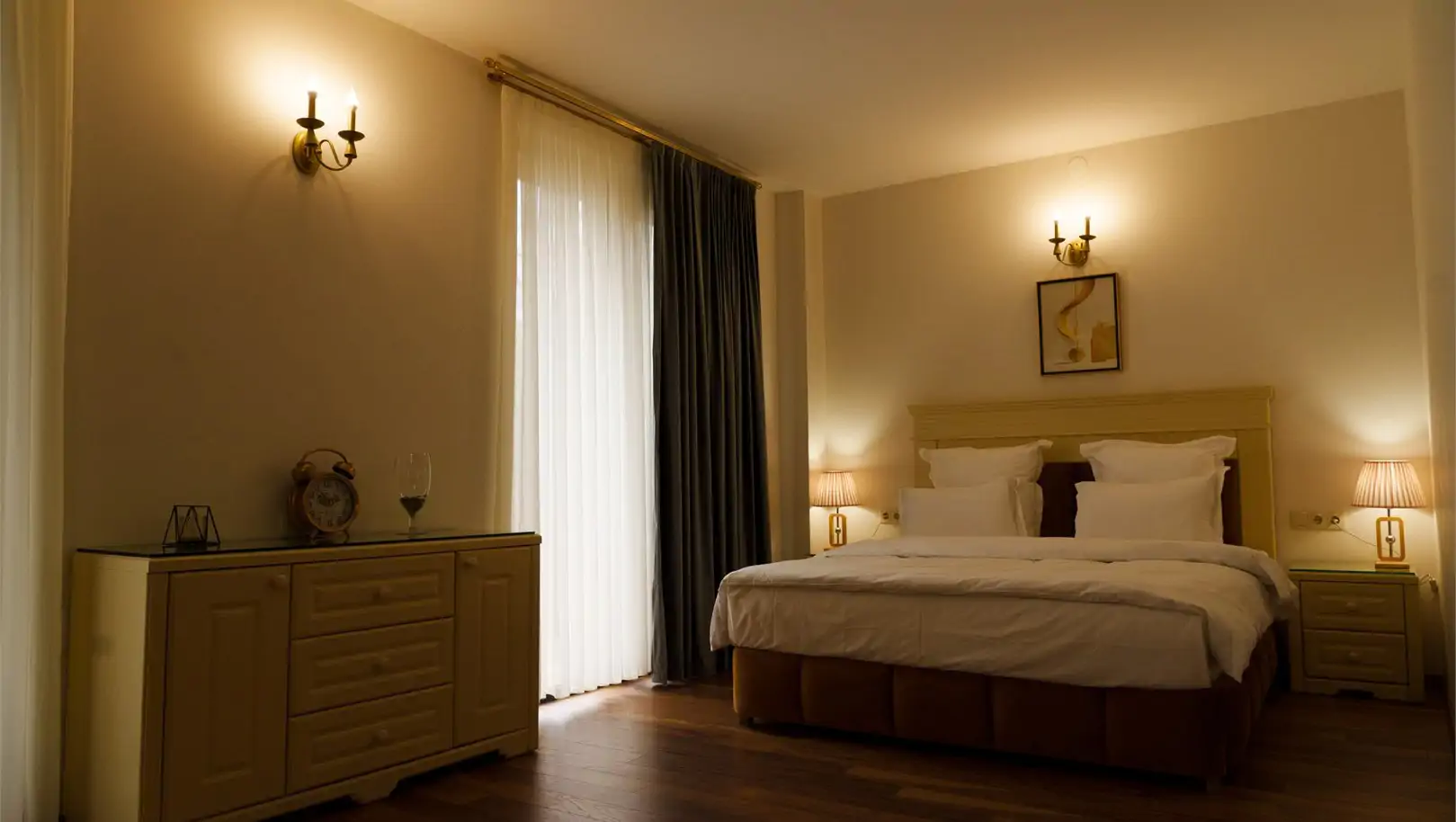 Deluxe Family Suite N302