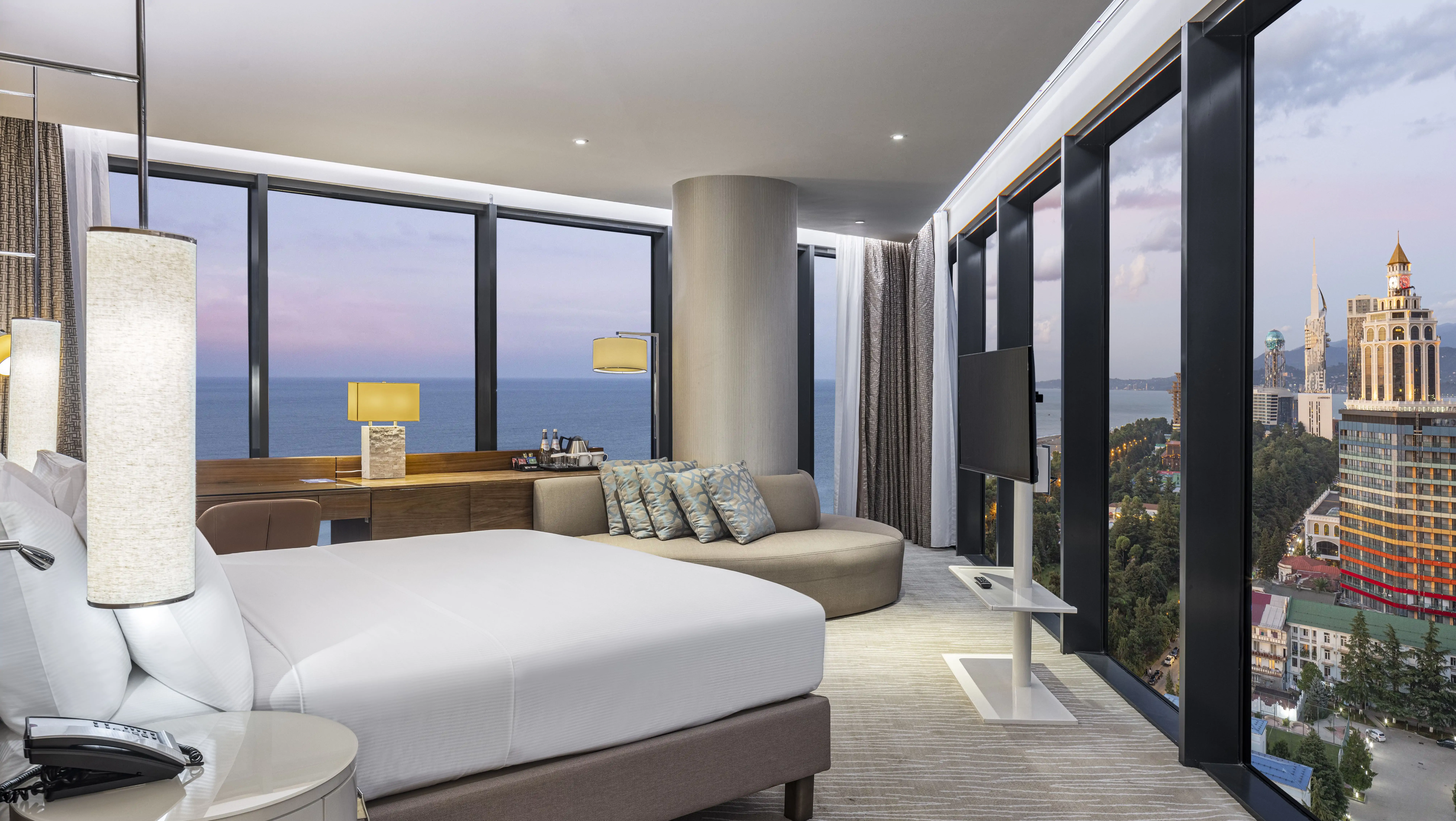 King Junior Suite with Panoramic Sea View