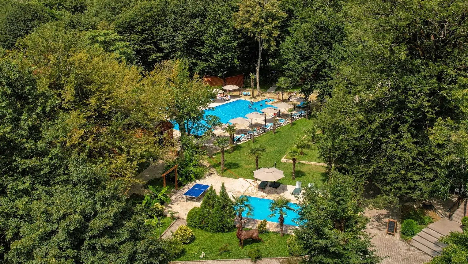 Outdoor Swimming Pool (Seasonal)