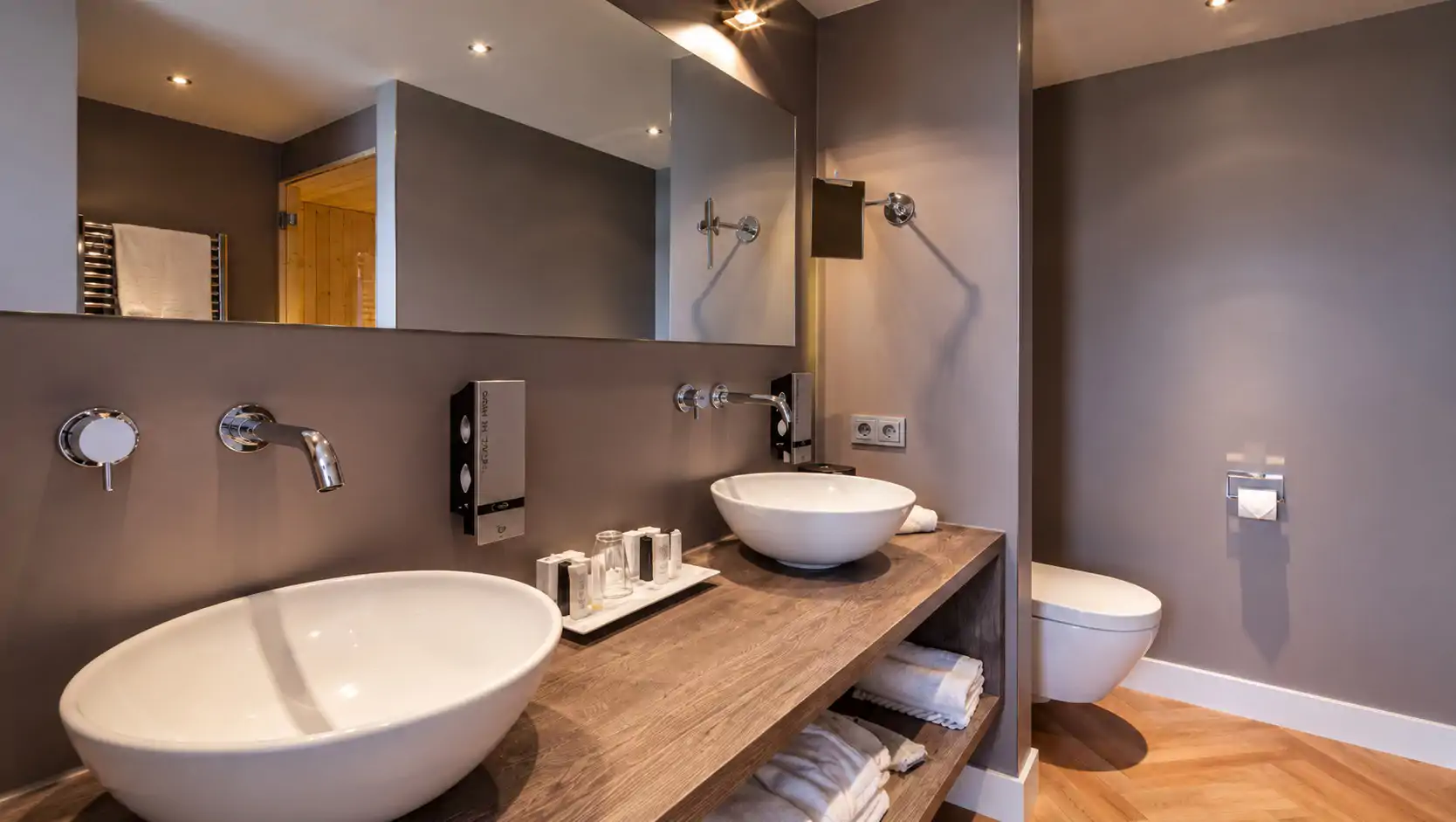 Sunrise suite