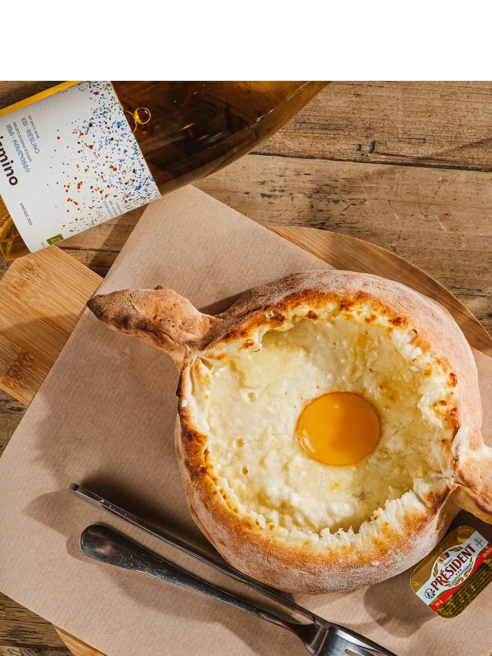 Adjarian Khachapuri & Château Mukhrani Kisi-Riesling