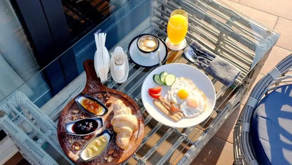 Breakfast