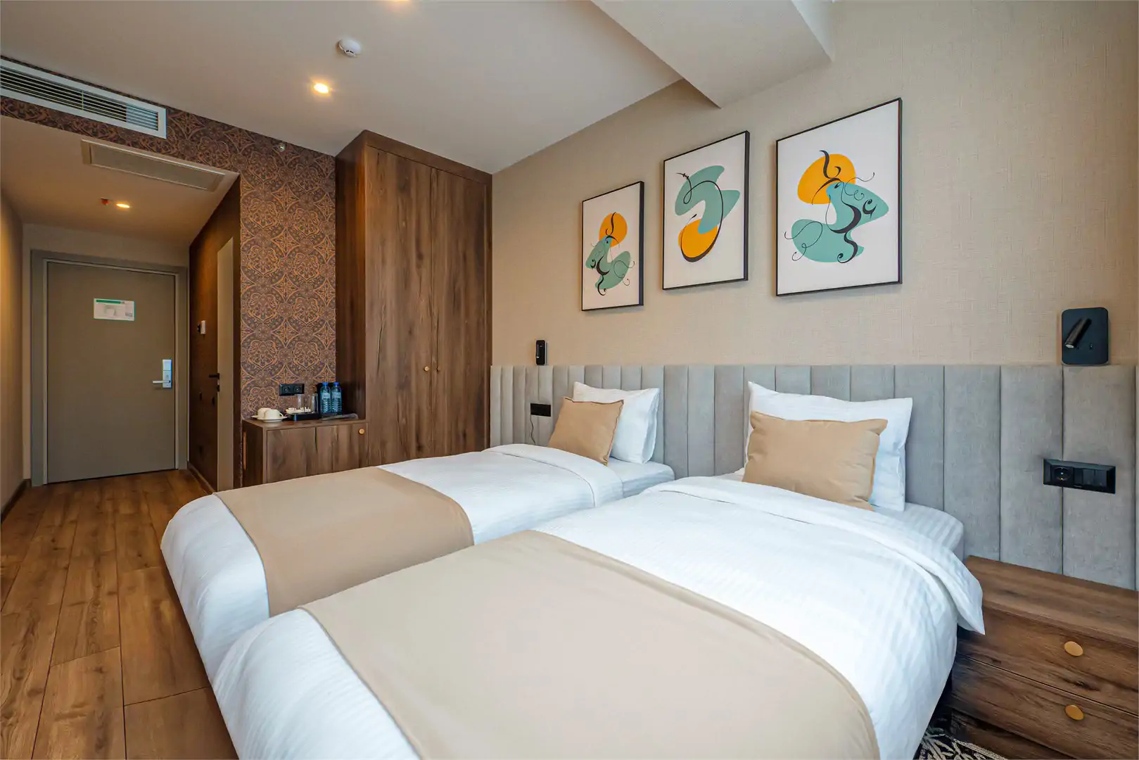 Standard Twin Room
