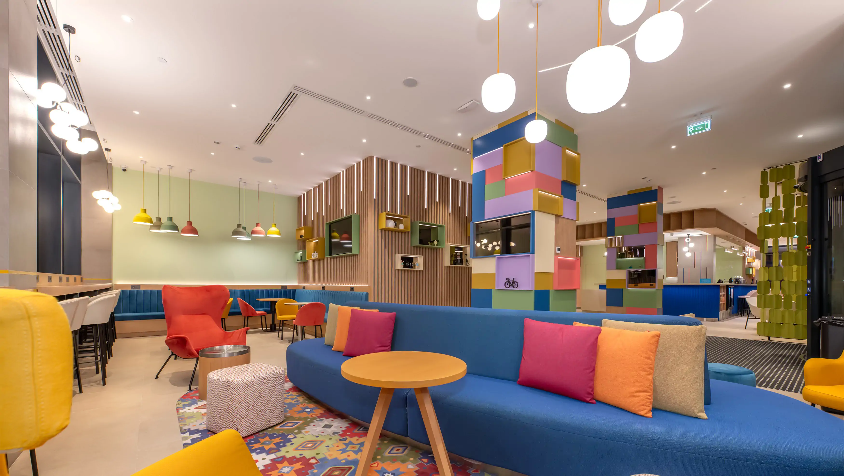 Lobby Bar