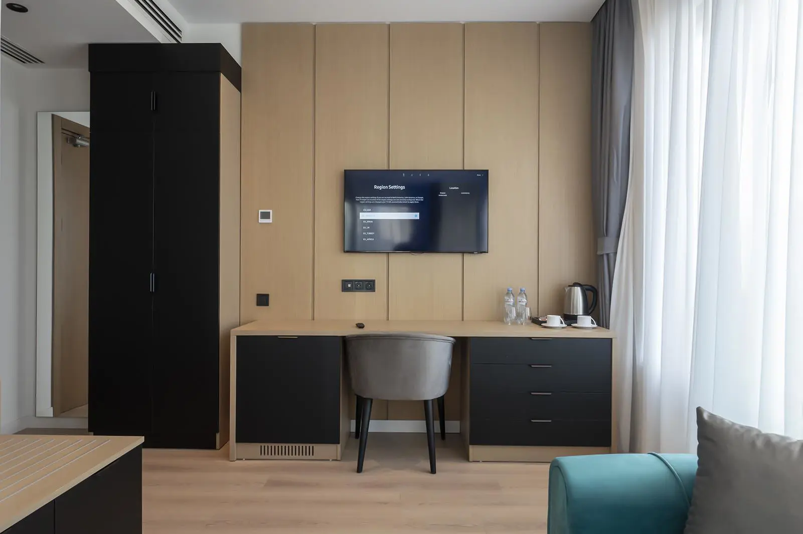 Junior Panorama Suite With Sea View And Balcony