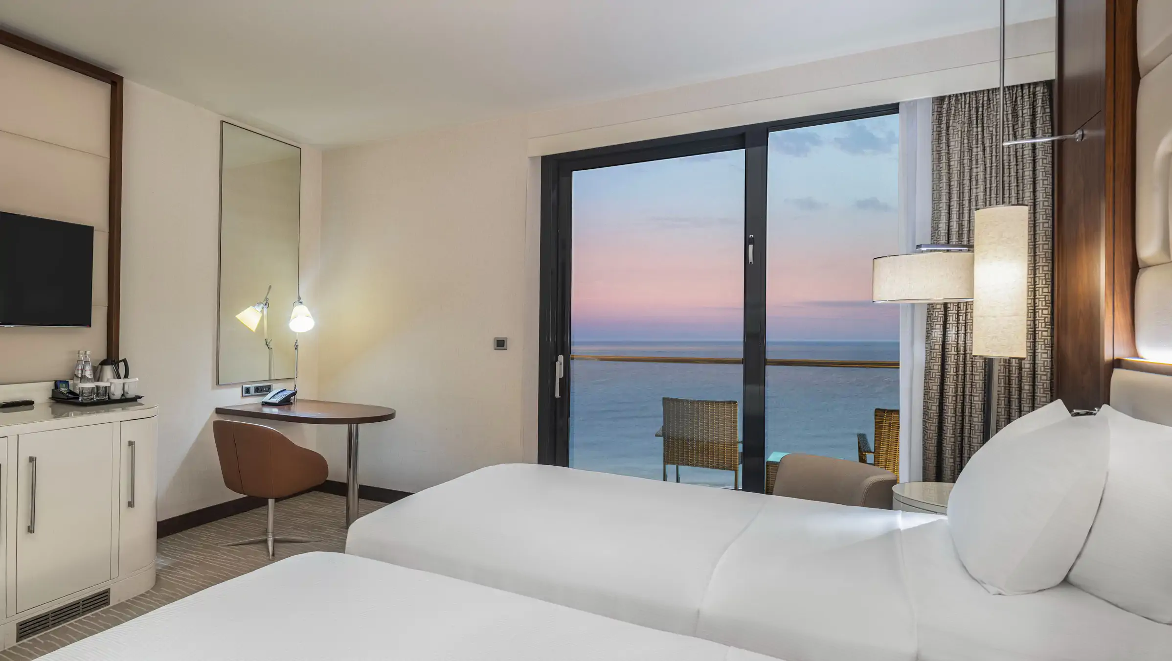 Twin Executive Room with Balcony and Sea View