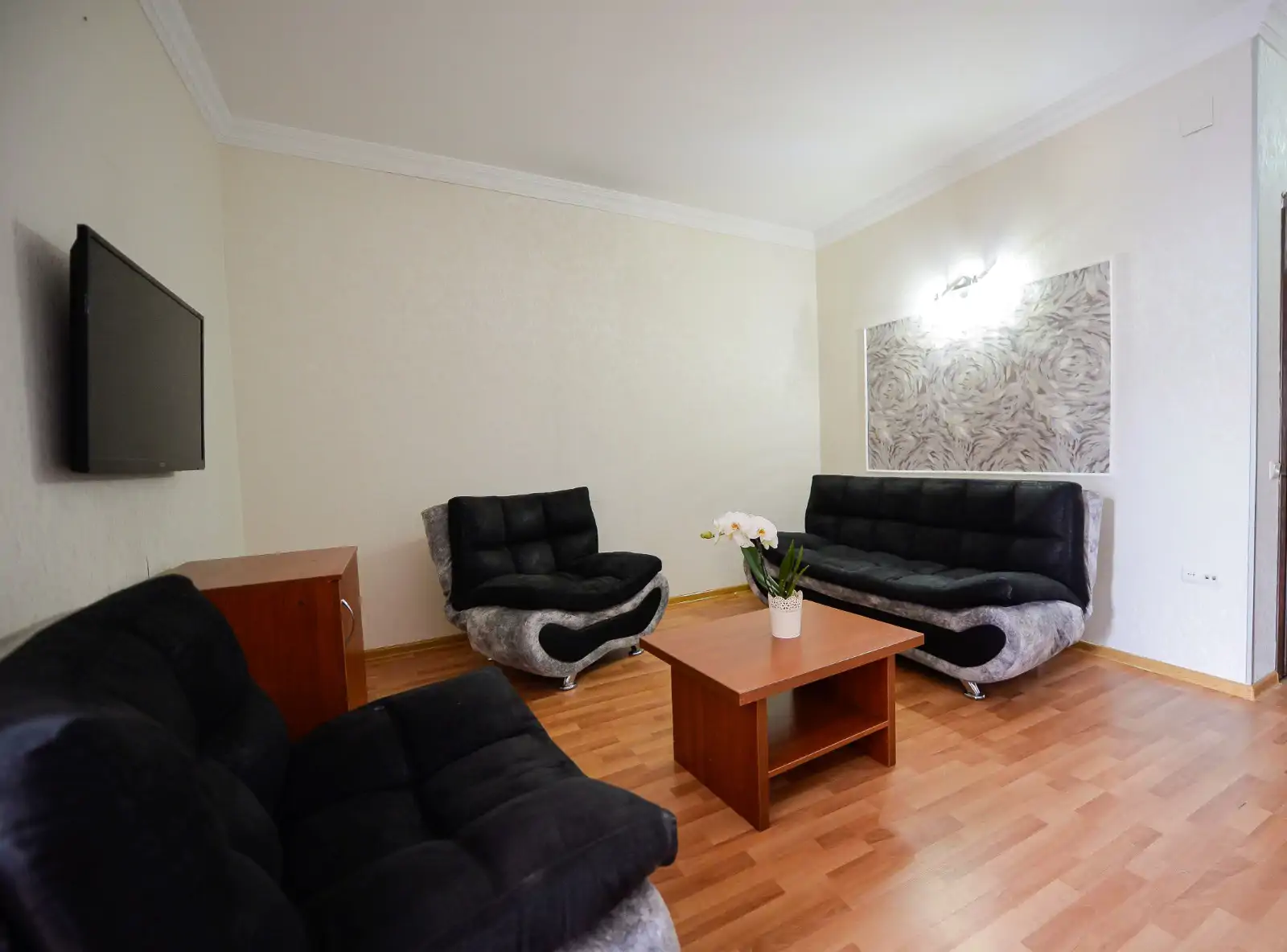 One-Bedroom Suite 